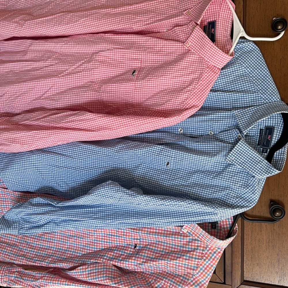 Vineyard Vines Button Downs. Xl - image 1